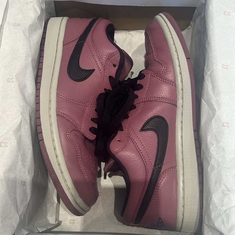 Nike Air Jordan size W7
